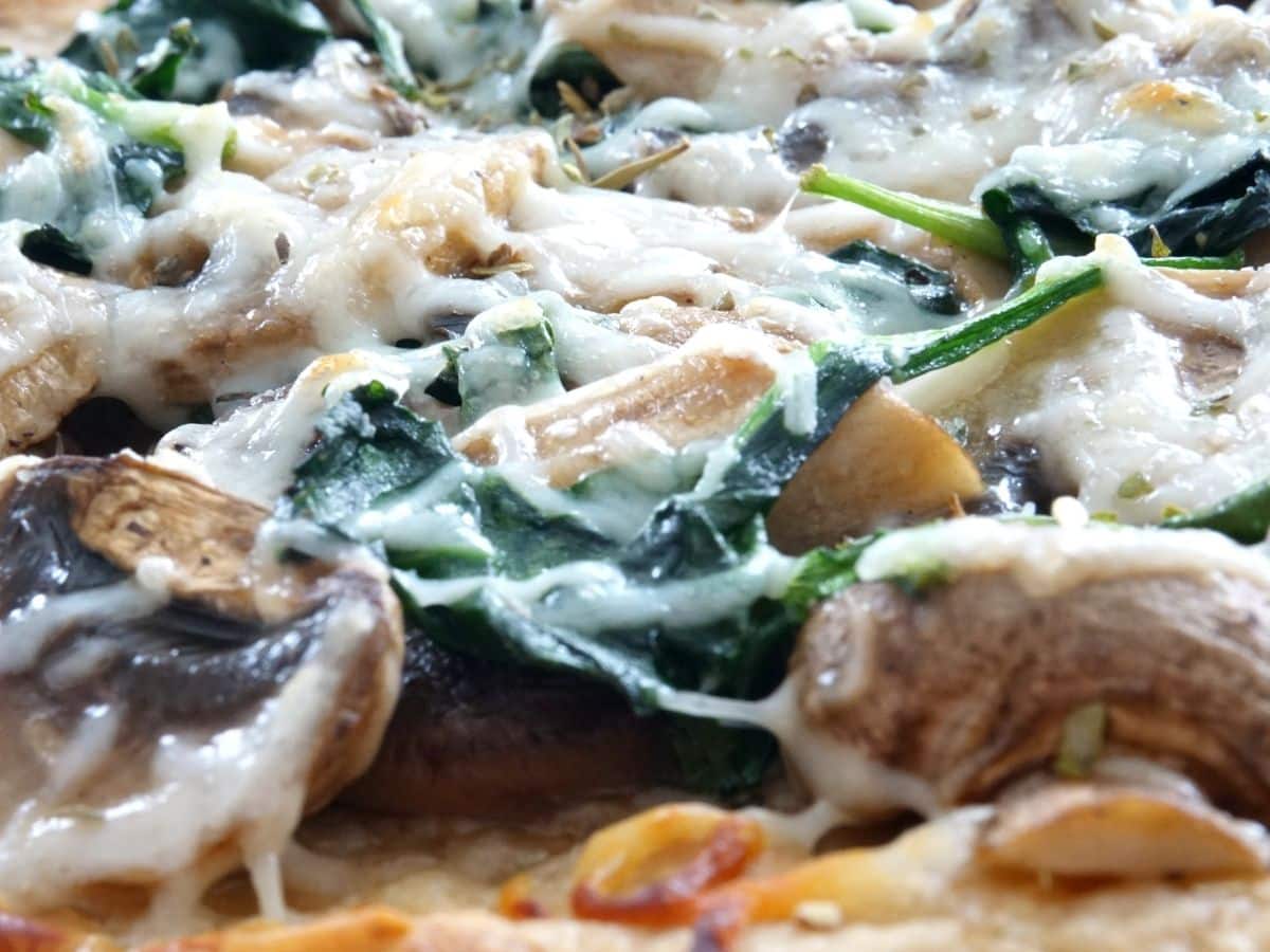 cheesy mushrooms and spinach