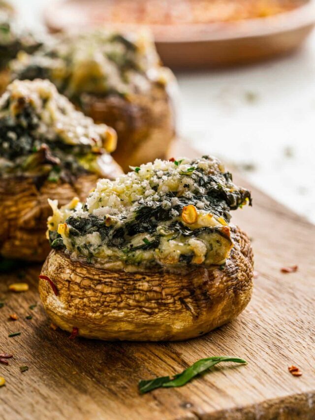 Mother’s Day Appetizers Creamed Spinach-Stuffed Mushrooms Recipe